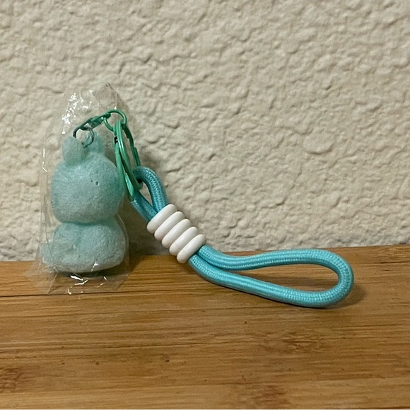 Labubu Plush keychain - Picture 4 of 4